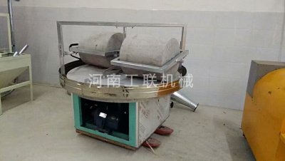 傳統石碾面粉機